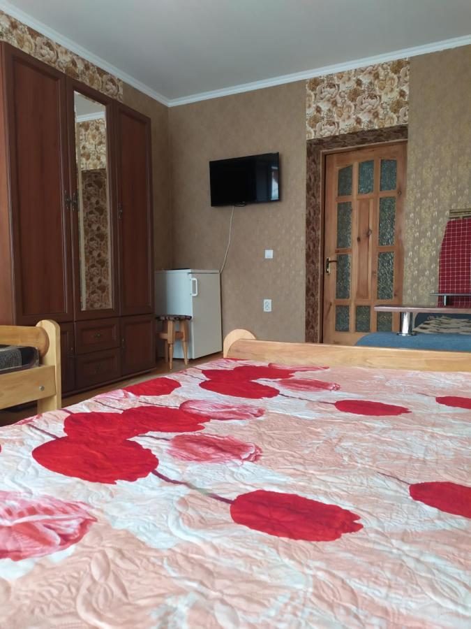 Білий Птах Hotel Svityaz' Exterior photo